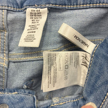 Load image into Gallery viewer, Distressed Denim Pants
