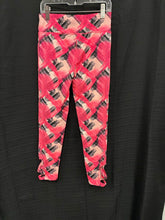 Load image into Gallery viewer, Cut Out Patterned Leggings
