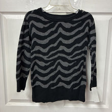 Load image into Gallery viewer, Swirl Pattern Sweater
