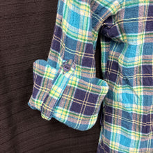 Load image into Gallery viewer, Plaid Button Down Top
