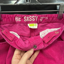 Load image into Gallery viewer, Corduroy Pants
