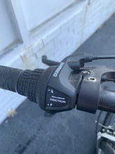 Load image into Gallery viewer, Ozone 500 Ultrashock Force 24&quot; Men&#39;s Bike
