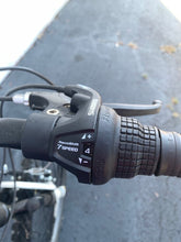 Load image into Gallery viewer, Ozone 500 Ultrashock Force 24&quot; Men&#39;s Bike
