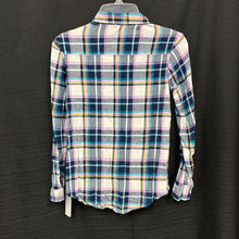 Load image into Gallery viewer, Plaid Button Down Top
