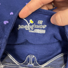 Load image into Gallery viewer, &quot;love&quot; Heart Top
