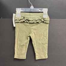 Load image into Gallery viewer, Ruffle Butt Polka Dot Leggings
