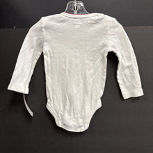 Load image into Gallery viewer, &quot;hugs &amp; kisses&quot; Onesie
