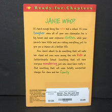 Load image into Gallery viewer, The Girl with 500 Middle Names (Margaret Peterson Haddix) (Ready for Chapters) -reader chapter paperback
