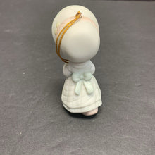 Load image into Gallery viewer, "Share In The Warmth Of Christmas" Ornament Figurine 1993 Vintage Collectible
