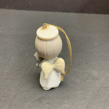 Load image into Gallery viewer, "Shepherd Of Love" Ornament Figurine 1986 Vintage Collectible
