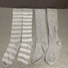 Load image into Gallery viewer, 2pk Girls Socks

