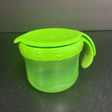 Load image into Gallery viewer, Twist &amp; Click Snacker Cup
