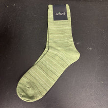 Load image into Gallery viewer, Boys Striped Socks (NEW)
