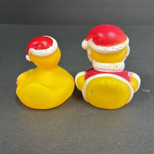 Load image into Gallery viewer, 2pk Christmas Duck Bath Toys
