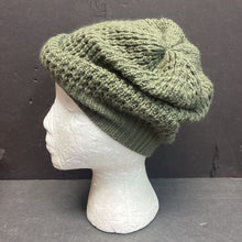 Load image into Gallery viewer, Boys Knit Hat

