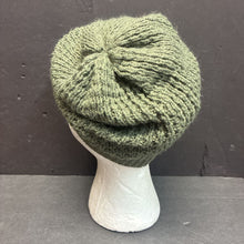 Load image into Gallery viewer, Boys Knit Hat
