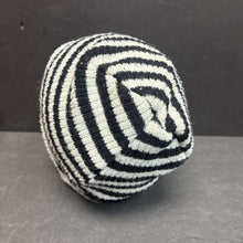 Load image into Gallery viewer, Boys Striped Knit Hat
