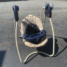 Load image into Gallery viewer, Pooh Swing Battery Operated Disney
