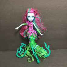 Load image into Gallery viewer, Great Scarrier Reef Posea Reef Doll
