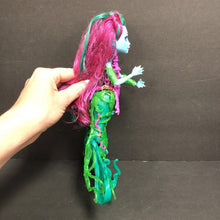 Load image into Gallery viewer, Great Scarrier Reef Posea Reef Doll
