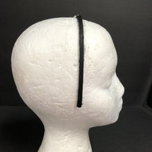Load image into Gallery viewer, Pearl Headband
