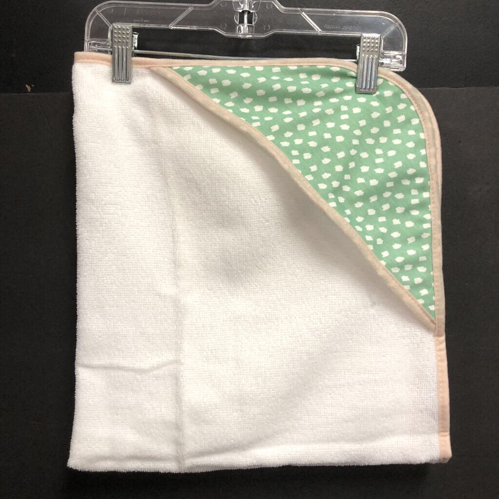 Dotted Hooded Infant Bath Towel