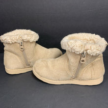 Load image into Gallery viewer, Girls Sparkly Boots
