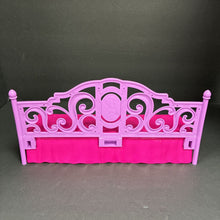 Load image into Gallery viewer, Dreamhouse Daybed
