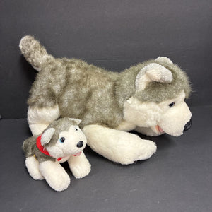 Magnetic Siberian Husky Mom Dog w/Puppy Battery Operated