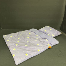 Load image into Gallery viewer, Flower Blanket &amp; Pillow Set

