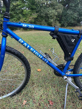 Load image into Gallery viewer, Raleigh USA M-30 Mountain trail bicycle/bike
