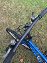 Load image into Gallery viewer, Raleigh USA M-30 Mountain trail bicycle/bike
