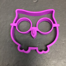 Load image into Gallery viewer, Funny Side Up Owl Egg &amp; Pancake Mold

