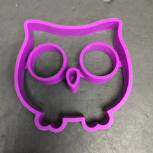Load image into Gallery viewer, Funny Side Up Owl Egg &amp; Pancake Mold
