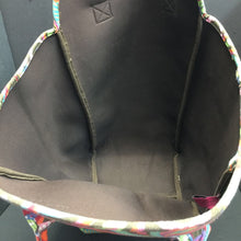 Load image into Gallery viewer, Paisley Standing Laundry Bag
