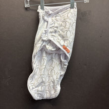 Load image into Gallery viewer, Elephant Swaddle Wrap
