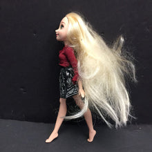 Load image into Gallery viewer, Rapunzel Doll Disney
