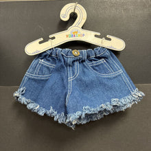 Load image into Gallery viewer, Frayed Denim Shorts
