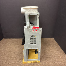 Load image into Gallery viewer, Imaginext Super Friends Superman &amp; Batman Super Hero Flight City Gotham City/Daily Planet Battery Operated
