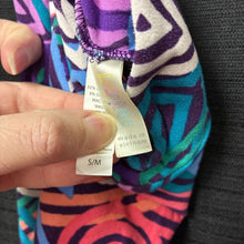 Load image into Gallery viewer, Geometric Shapes Leggings
