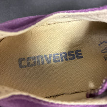 Load image into Gallery viewer, Girls Low Top Sneakers
