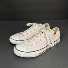 Load image into Gallery viewer, Girls Low Top Sneakers
