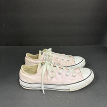 Load image into Gallery viewer, Girls Low Top Sneakers
