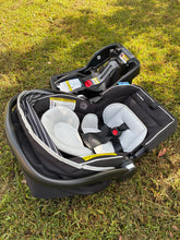 Load image into Gallery viewer, Snugride 35 Lite LX Infant Car Seat
