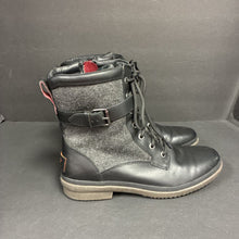 Load image into Gallery viewer, Womens Kesey Boots
