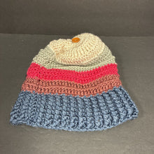 Load image into Gallery viewer, Girls Knit Pom Pom Hat

