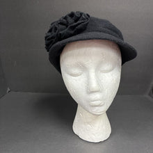 Load image into Gallery viewer, Girls Flower Hat
