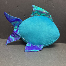 Load image into Gallery viewer, Fish Pilllow
