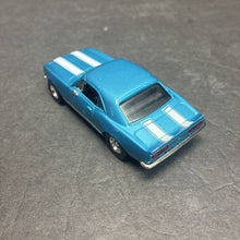 Load image into Gallery viewer, 1967 Chevrolet Camaro Z-28 Diecast Car (Road Signature)

