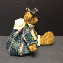 Load image into Gallery viewer, Artisan Series Philomena Collectible Bear
